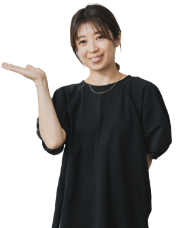 女性スタッフ